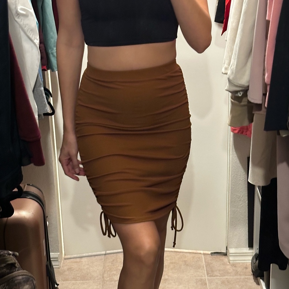 GAZE brown ruched skirt